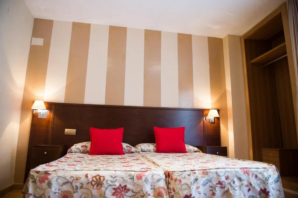 Hotel Fernando IV Martos cicloturismo (1)