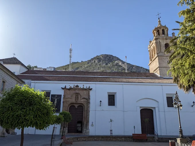 Iglesia de Santa Marta Martos que ver cicloturismo