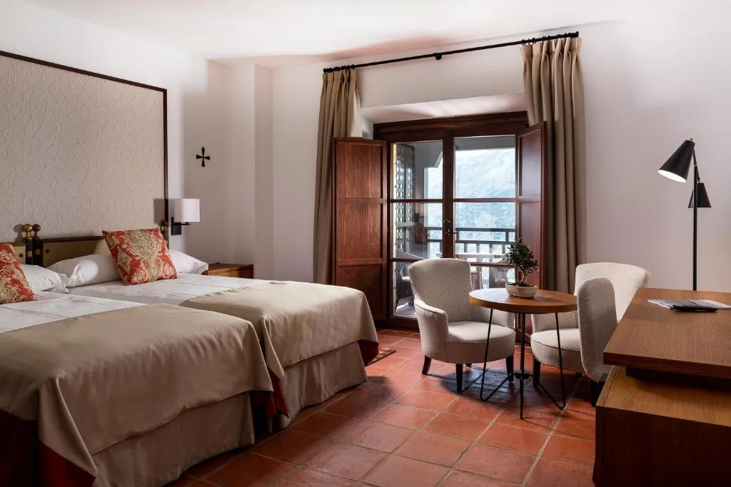 Hotel Parador de Jaén alojamiento cicloturismo